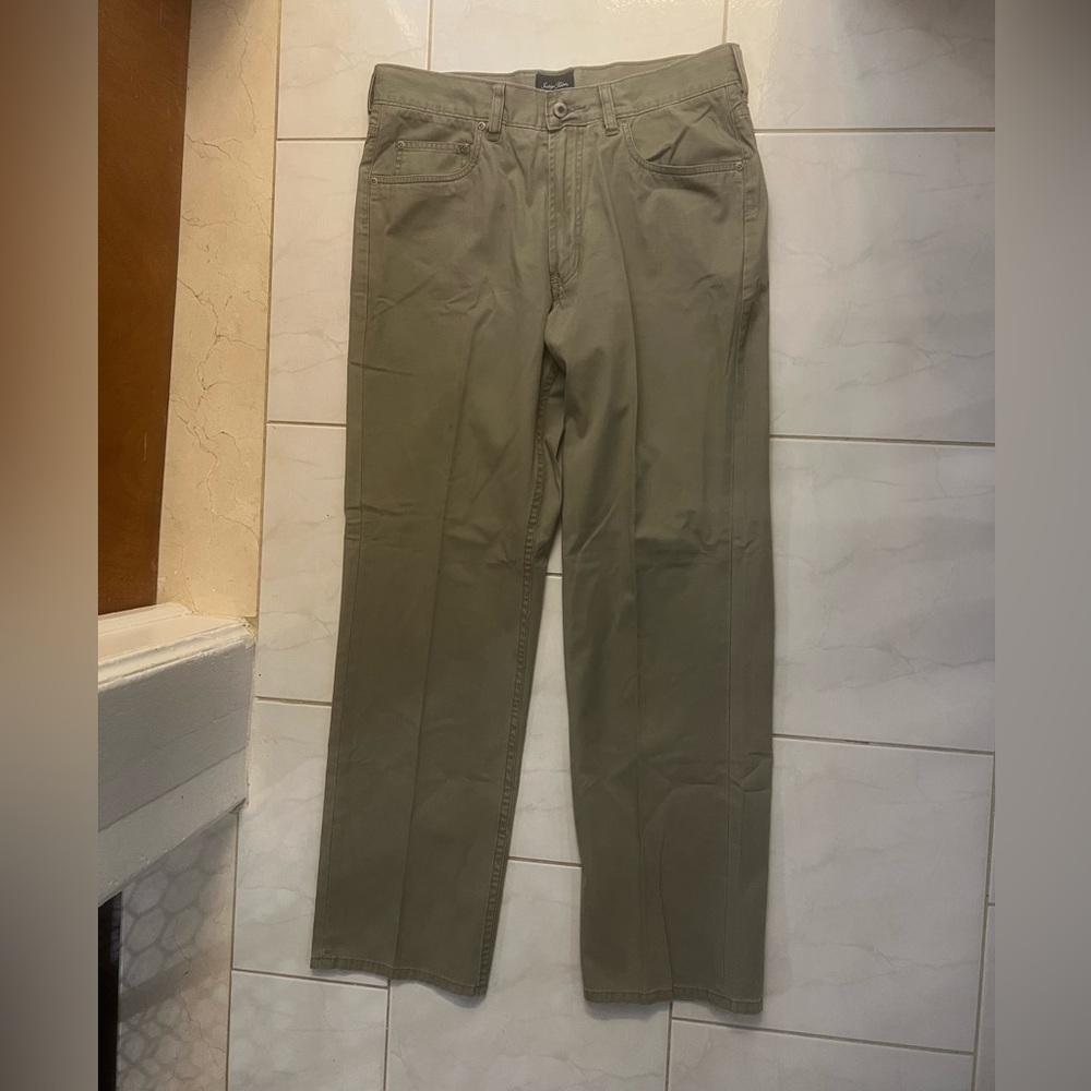 Vintage Indigo Palms Denim Company Men's Olive Green Classic Fit Khaki Pants